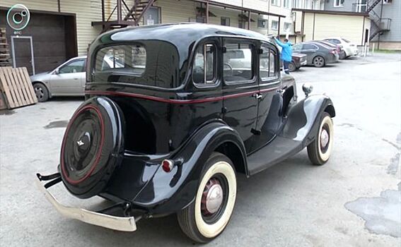 Автомобиль-легенду «черный воронок» продает житель Новосибирска