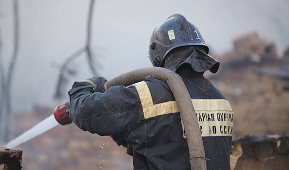 Из-за неисправности дымохода в волгоградском экопарке сгорела баня
