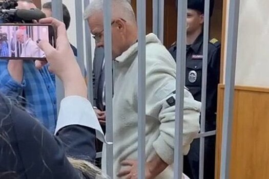 Мосгорсуд продлил арест экс-главе "Газпром межрегионгаз Казань" Ханбикову еще на три месяца