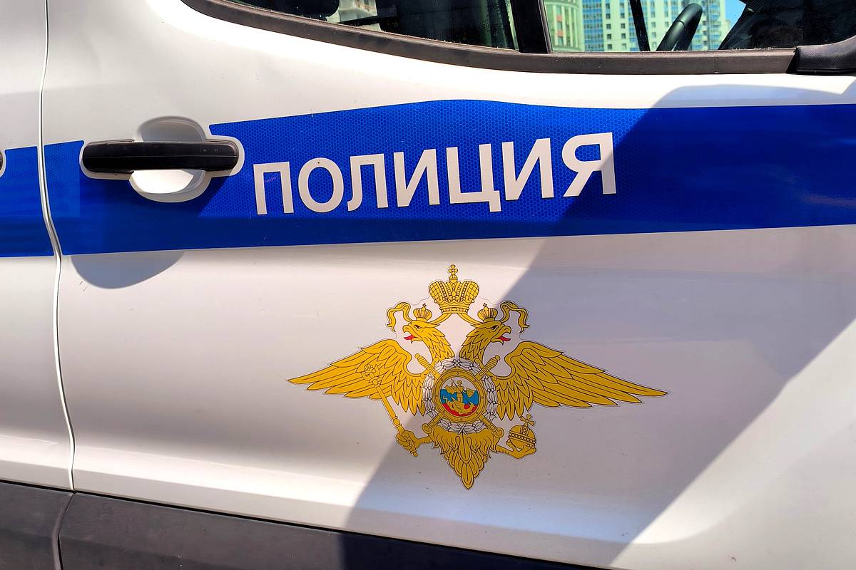 Россиянин поссорился с сожителем матери и 17 раз ударил его соляной лампой