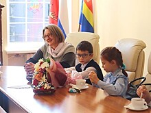 Многодетных супругов из Гусева пригласили в Кремль как победителей конкурса "Семья года"