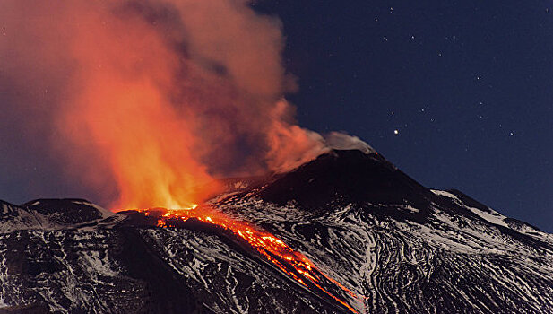 Раскрыта связь между эволюцией жизни и вулканами Земли