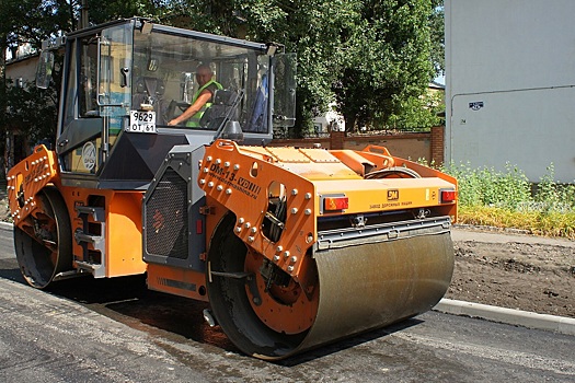 Замгубернатора Ростовской области проверил ход благоустройства моногорода Гуково
