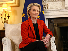 Politico : глава ЕК изменила тон общения перед голосованием по вотумам недоверия