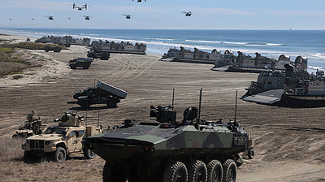 "Дипломатия канонерок" по Трампу. Повторит ли Венесуэла судьбу Панамы 1989 года