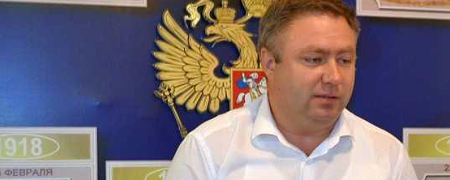 Главу Ахтубинского района не могут отпустить с должности