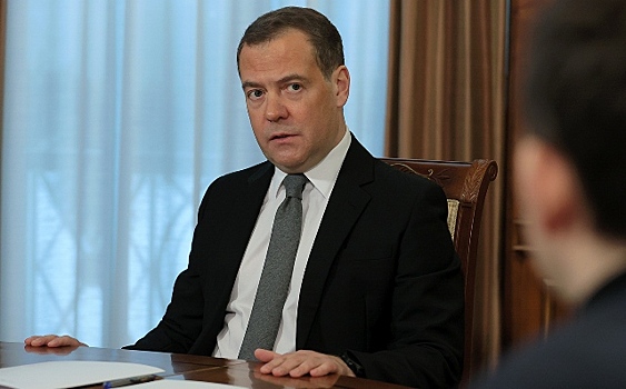 Медведев заступился за оппозиционера Медведчука