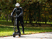 Шлем, права и возраст старше 16 лет. В ОП предложили приравнять электросамокаты и электровелосипеды к мопедам