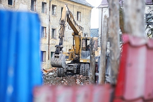Дятлова рассказала, что видит на месте снесённых аварийных домов в Калининграде