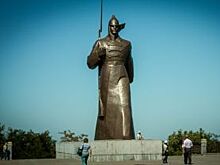 Пьяный ставрополец рухнул с 8-метрового мемориала «Солдат» в центре города