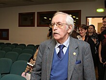 Отказался от лечения? Почему Василия Ливанова выписали из больницы раньше времени