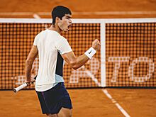 Испанский вундеркинд Карлос Алькарас вышел в финал турнира ATP-500 в Гамбурге и в понедельник ворвётся в топ-5 рейтинга