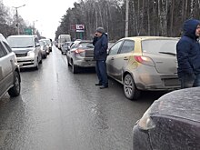 Водитель «Мазды» отвлекся и попал в аварию в Советском районе