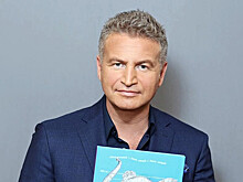 Леонид Агутин подарил дочери Пелагеи свою детскую книгу