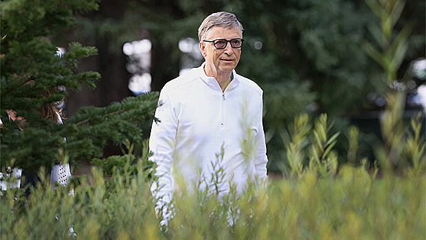 Билл Гейтс оказался не самым богатым человеком в мире