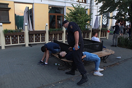 Полиция Челябинска продолжает рейды на Кировке