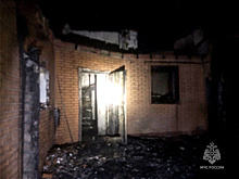 В Самарской области пожарные почти пять часов тушили жилой дом
