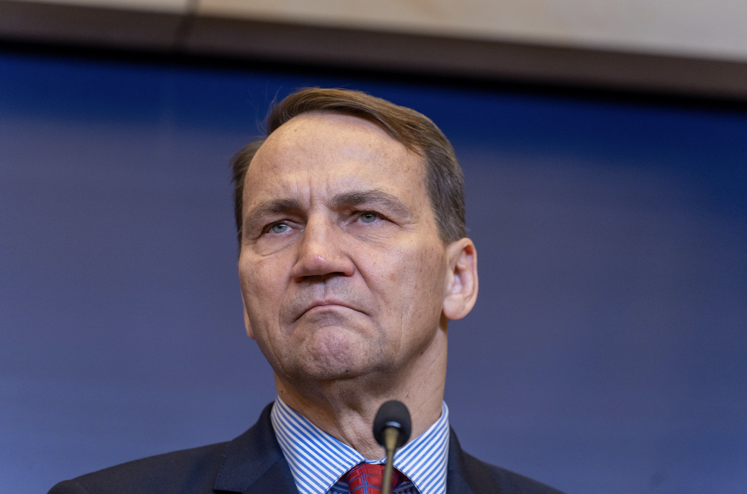 Посольство Польши пострадало во время ночных ударов по Киеву