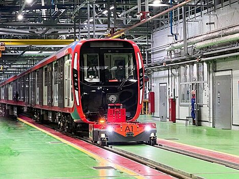 Собянин рассказал о высокотехнологичном транспортном производстве Москвы