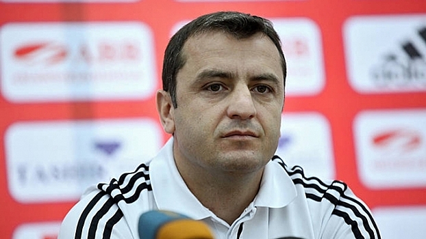 Главный тренер сборной Армении покинул свой пост