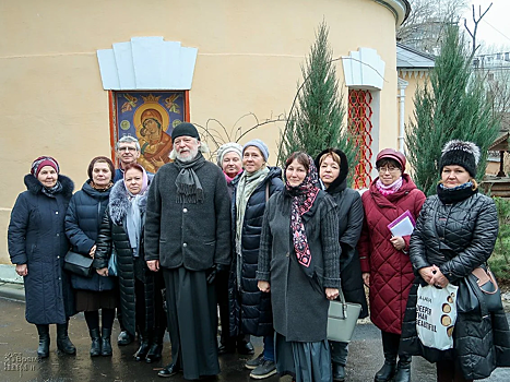 Стало известно, сколько человек поддержали отстраненного от служения Протоиерея Уминского