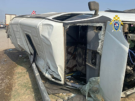 Есть пострадавшие: маршрутка с пассажирами опрокинулась в Дагестане