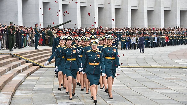 На Поклонной горе состоялся выпуск офицеров Военного университета МО РФ