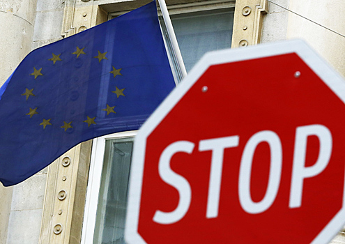 Еще пять стран вышлют дипломатов РФ