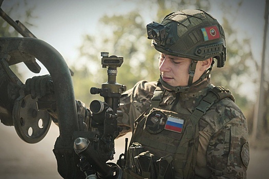 РСЗО "Ураган" накрывает снарядами площадь шести футбольных полей