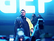 Егор Крид, Оксана Акиньшина, Екатерина Волкова и Сергей Жуков с детьми на вечеринке СТС