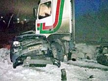 Под Самарой водитель фуры Volvo протаранил Chevrolet Orlando