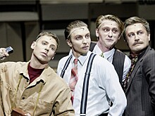 "Баня" Владимира Маяковского в театре Романа Виктюка.  Режиссер Сергей Захарин.