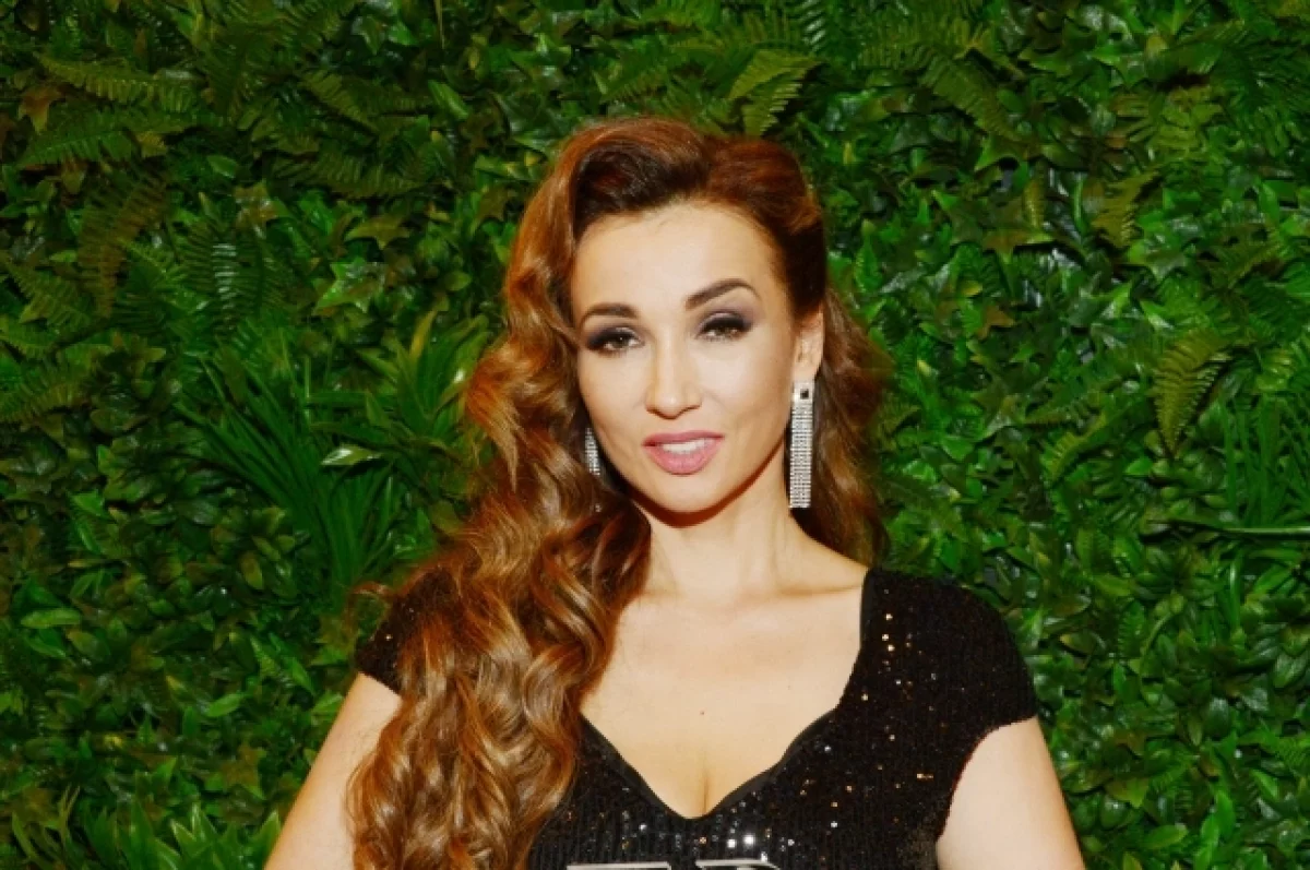 Актриса Анфиса Чехова призналась, что улетела из России вместе с бывшей женой мужа