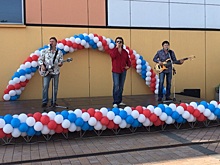 Власти Братеева подарили жителям района праздничный концерт на День России