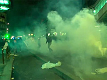 В Париже произошли новые столкновения протестующих с полицией