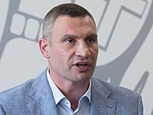 Кличко прокомментировал слухи о его желании сломать ногу Зеленскому