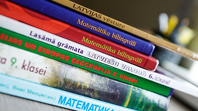 Сейм Латвии одобрил полный переход образования на латышский язык