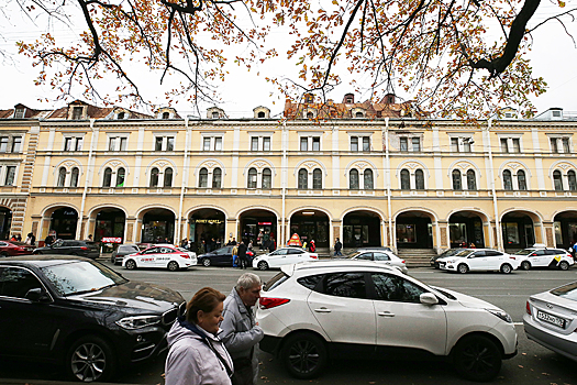 Как бывшая компания Дерипаски борется за центр Петербурга