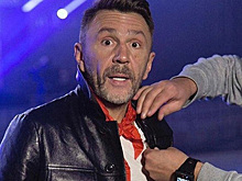 Шнуров посвятил стих запрету россиянам посещать Украину