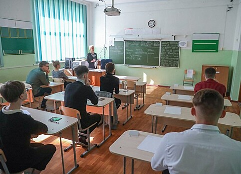 Уже 11 выпускников школ Владивостока сдали ЕГЭ на 100 баллов