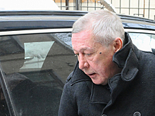 Михаил Ефремов из последних сил готовится выйти на сцену: мучается одышкой, еле встает на ноги