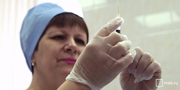 Жители Савеловского расскажут, собираются ли они проходить вакцинацию против гриппа