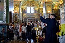 С церквями и синагогой познакомили гостей экскурсии городовые в Нижнем Новгороде