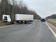 Porsche пошёл на обгон: подробности ДТП с фурой под Гвардейском, где пострадал двухлетний мальчик