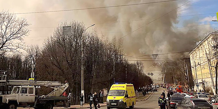 Пять пострадавших при пожаре в военном НИИ в Твери находятся в реанимации