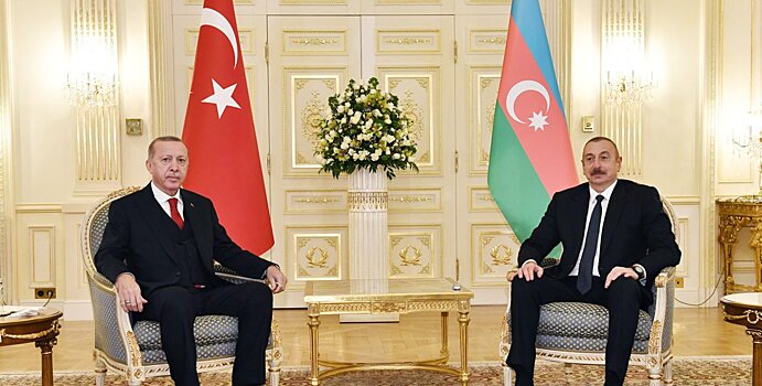 Турция и Азербайджан подписали ряд экономических соглашений