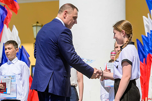 Зайцев вручил награды отличившимся жителям Марий Эл