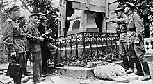 Что сделали немцы с усадьбой и могилой Пушкина во время войны