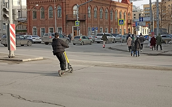 Для электросамокатов в Новосибирске введут ограничения