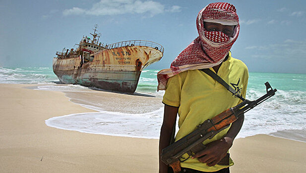 Сомалийские пираты захватили сухогруз